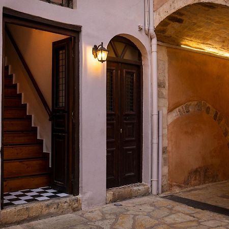 Sundial Lodge Chania  Buitenkant foto