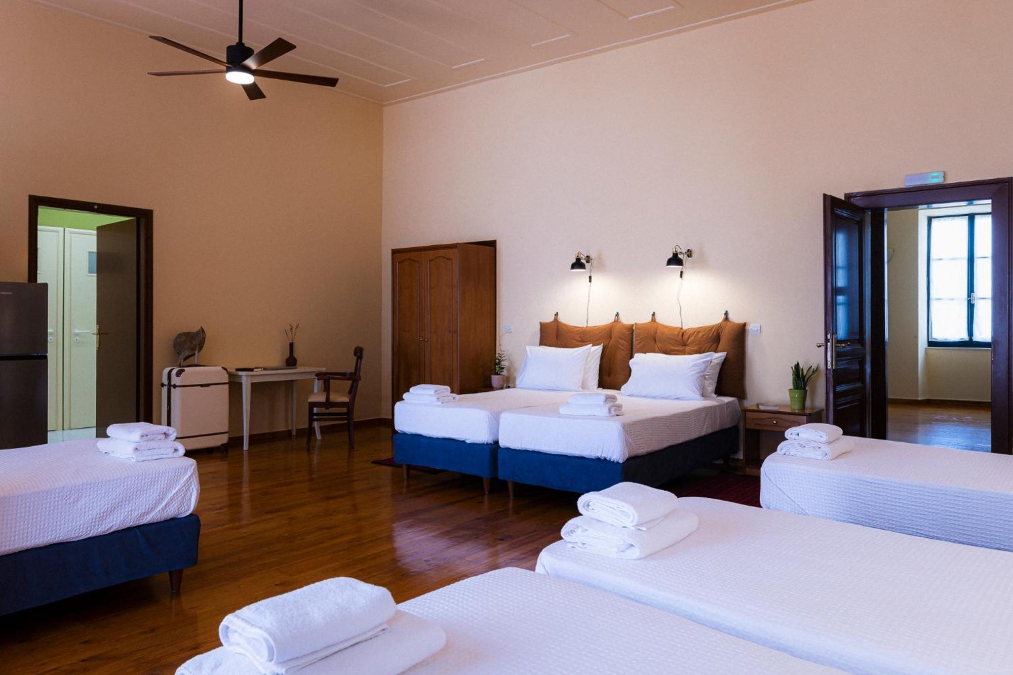 Sundial Lodge Chania  Buitenkant foto