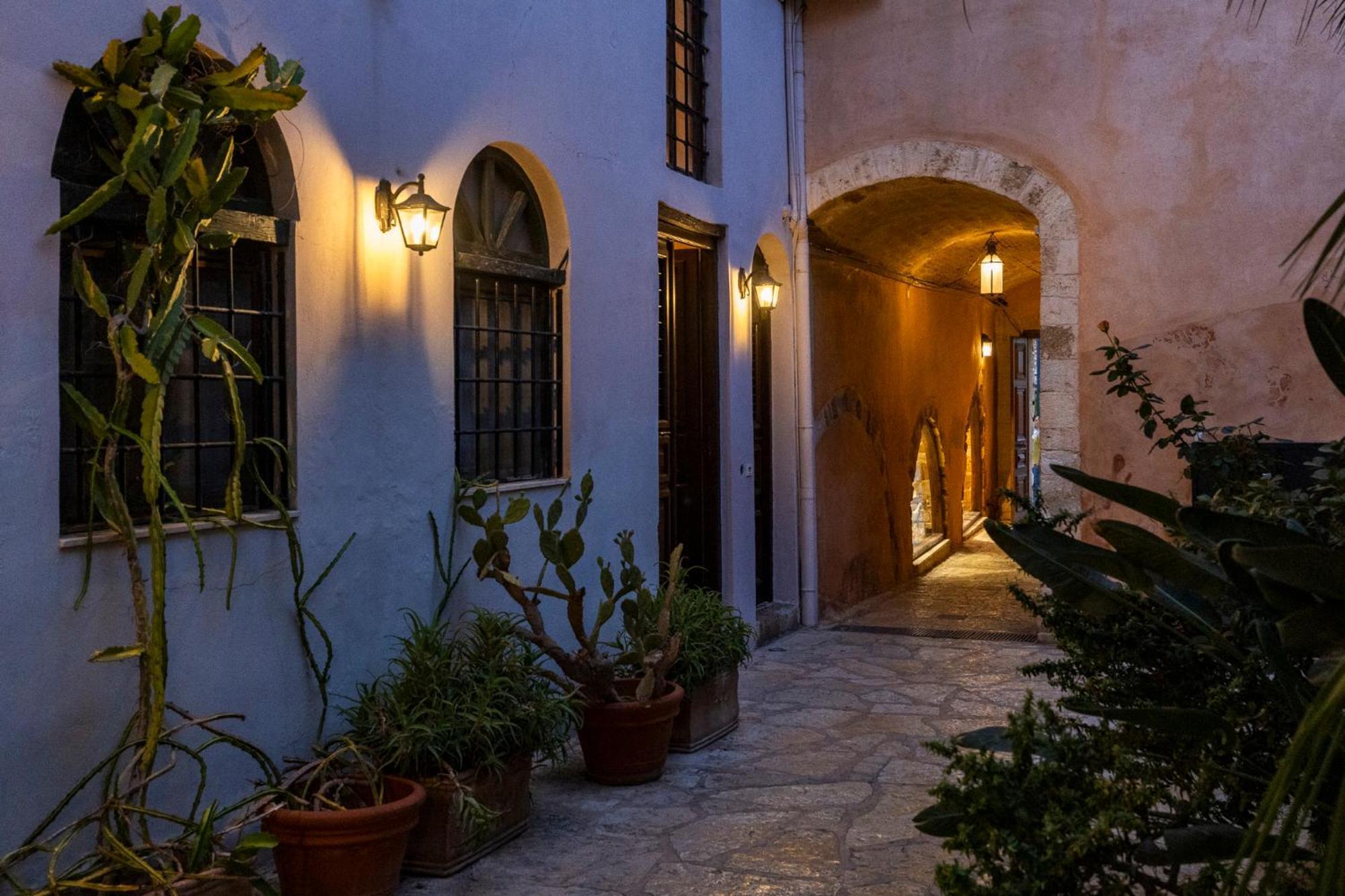 Sundial Lodge Chania  Buitenkant foto